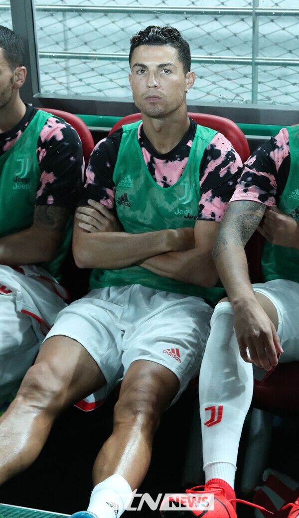2019년 노쇼 사태 당시 불만스러운 표정의 크리스티아누 호날두. 사진┃뉴시스
