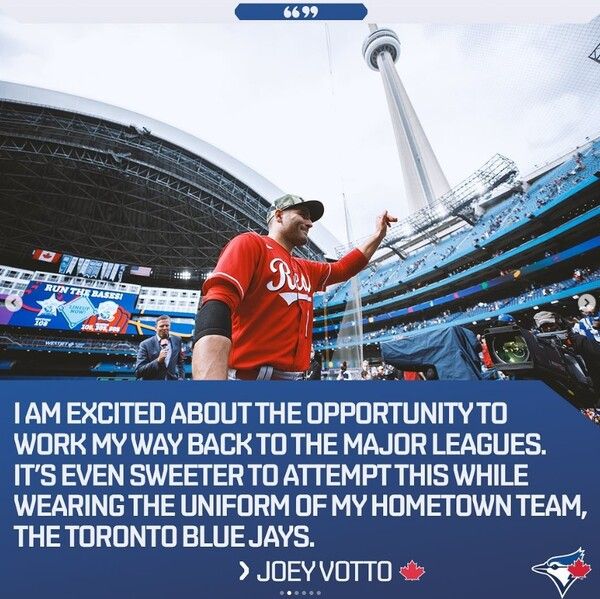 조이 보토는 토론토 블루제이스와 계약을 체결한 뒤 