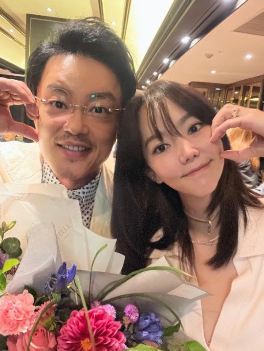 배우 이범수와 아내 이윤진. 사진｜이윤진 SNS