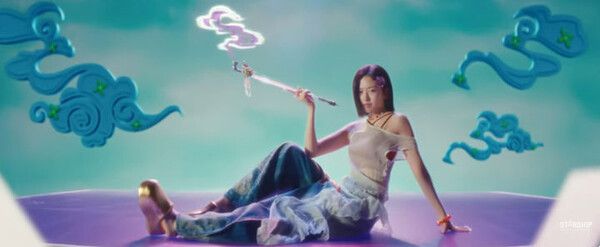 그룹 아이브의 신곡 '해야(HEYA)' 뮤직비디오 콘셉트를 두고, 