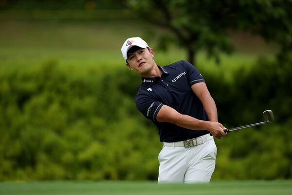 30일 열린 KPGA투어 데상트코리아 매치플레이 조별예선에서 2연승으로 조 1위에 오른 지난 해 '매치 킹' 이재경. 사진┃KPGA제공