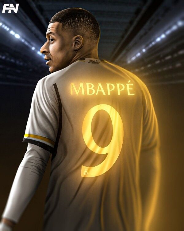 킬리안 음바페의 레알 마드리드 이적 발표가 임박한 분위기다. 유럽 축구 사정에 정통한 기자 파브리시로 로마노에 따르면 레알은 음바페에 대한 특별 공식 발표를 준비 중이다. 남은 건 계약서 서명 일뿐이다. 사진┃footballnewz