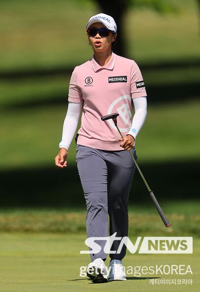 14일 열린 LPGA투어 메이어 클래식 1라운드에서 선두에 2타 뒤진 공동 2위에 오른 안나린. 사진┃게티이미지코리아