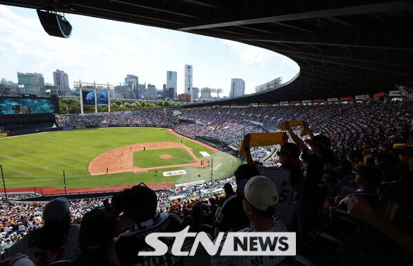 KBO리그가 주루 방해를 비디오 판독에 추가하기로 했다. 사진┃뉴시스