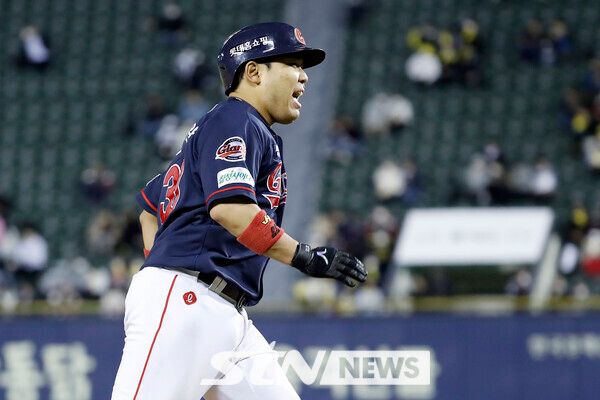 팀을 떠나게 된 지시완. 사진┃뉴시스