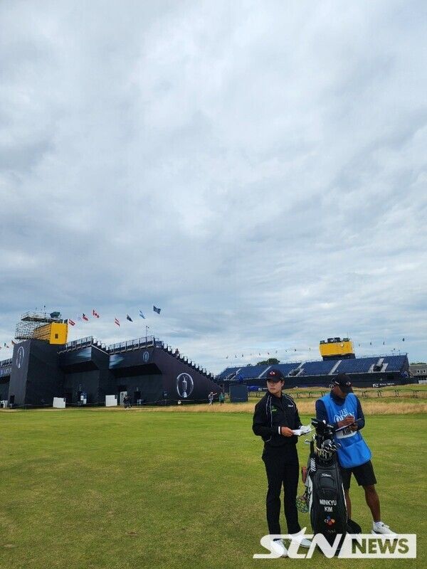 디오픈 연습 라운드를 소화한 김민규 사진┃STN NEWS
