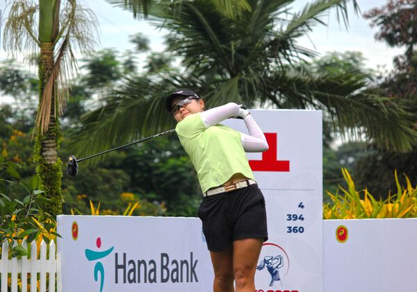 KLPGA 2025 드림투어 인도네시아 여자오픈 1라운드에서 티샷하는 김소정. 사진┃KLPGA 2025 드림투어 인도네시아 여자오픈 대회 조직 위원회