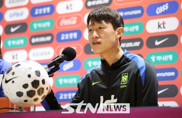 파라과이와 평가전을 앞둔 대한민국 축구대표팀 이재성이 13일 경기 고양시 고양종합운동장에서 기자회견을 하고 있다. /사진=뉴시스