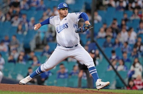 아리엘 후라도가 지난 14일 대구 라이온즈파크에서 열린 2025 KBO리그 SSG와 준플레이오프 4차전 선발로 등판해 승리를 가져왔다./사진=삼성 라이온즈