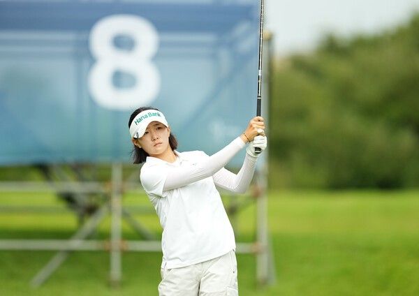 16일 전남 해남군 파인비치 골프링크스(파72)에서 열린 LPGA 투어 BMW 레이디스 챔피언십(총상금 230만달러) 1라운드 출전한 에스더 권이 경기에 집중하고 있다. /사진=BMW 레이디스 챔피언십 대회 조직위원회