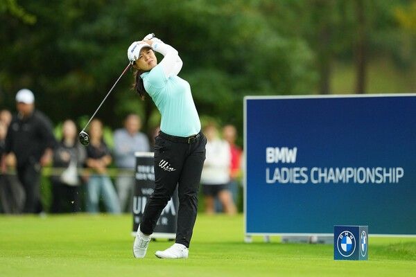 17일 전남 해남군 파인비치 골프링크스(파72)에서 열린 미국여자프로골프(LPGA) 투어 BMW 레이디스 챔피언십(총상금 230만 달러) 2라운드에 출전한 김세영이 티샷을 날리고 있다. /사진=BMW 레이디스 챔피언십 대회 조직위원회