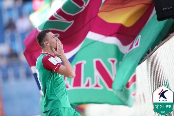 1일 대전월드컵경기장에서 치러진 FC서울과의 하나은행 K리그1 2025 35라운드 경기에서 대전하나시티즌 안톤이 득점 후 세리머니 중이다. /사진=한국프로축구연맹