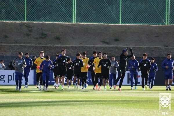 한국 축구 대표팀이 11월 A매치를 앞두고 10일 천안에 위치한 대한민국축구종합센터에서 훈련을 준비하고 있다. /사진=대한축구협회