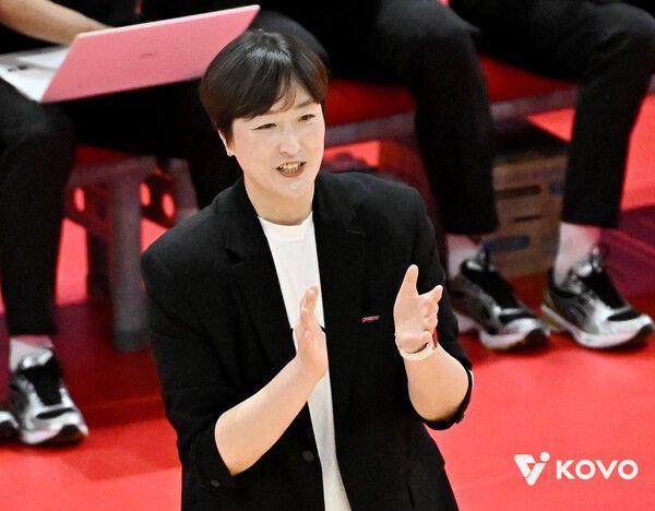 페퍼저축은행 장소연 감독. /사진=한국배구연맹