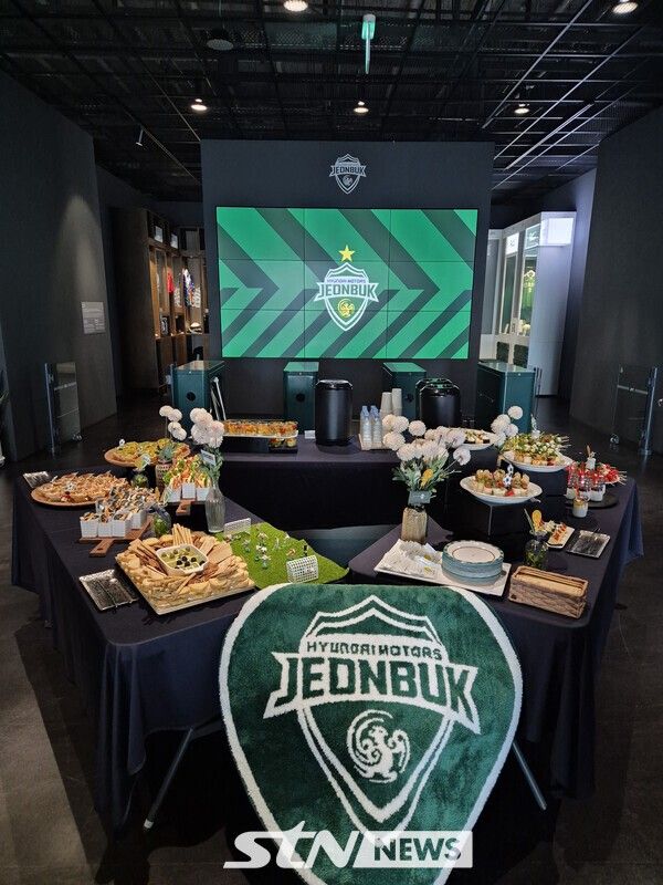 5일 전북현대가 팬 익스피리언스 센터에서 진행한 하나은행 K리그1 2025 우승 미디어 데이 현장. /사진=전북현대