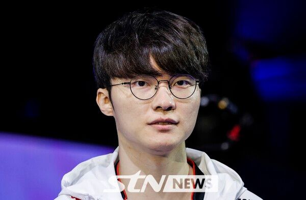 소속팀 T1과 함께 3연패이자, 6번째 우승을 달성한 미드라이너 '페이커' 이상혁. /사진=뉴시스