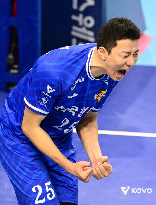 진에어 2025~2026 V-리그 올스타전 남자부 팬 투표 1위를 차지한 한국전력 신영석. /사진=KOVO