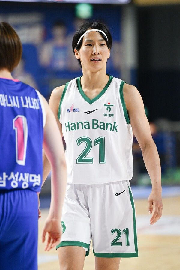 하나은행 이이지마 사키. /사진=WKBL