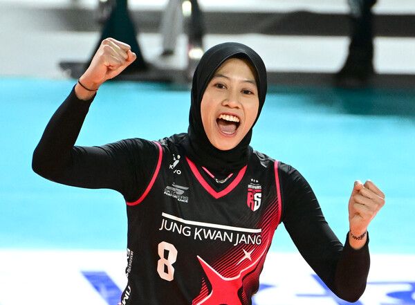 정관장의 메가가 31일 대전 충무체육관에서 치러진 IBK기업은행과의 도드람 2024-2025 V리그 5라운드 경기에서 득점 후 기뻐하고 있다. 사진┃KOVO