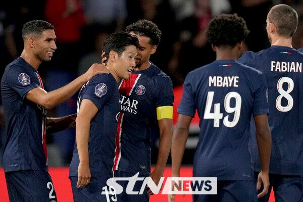 파리 생재르맹의 이강인. 사진┃뉴시스/AP