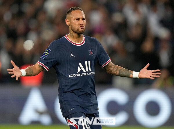 파리 생제르맹 활약 당시 네이마르. 사진┃뉴시스/AP