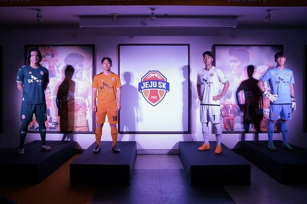 제주SK의 2025시즌 유니폼. 사진┃제주SK