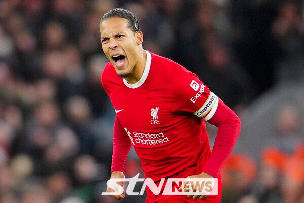 리버풀 수비수 반 다이크. 사진┃뉴시스/AP