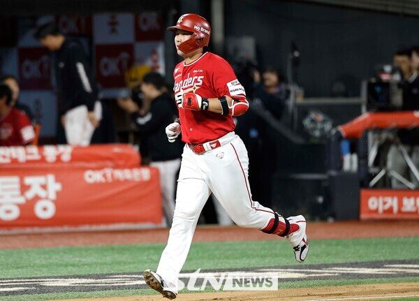 SSG 랜더스 3루수 최정. 사진┃뉴시스