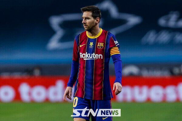 바르셀로나 활약 당시 리오넬 메시. 사진┃뉴시스/AP