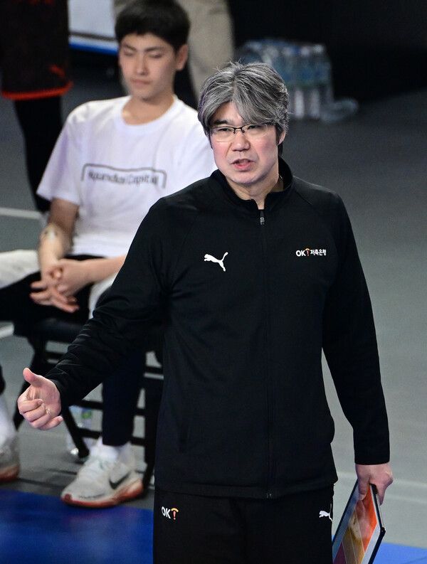 프로배구 OK저축은행 오기노 마사지 감독. 사진┃KOVO