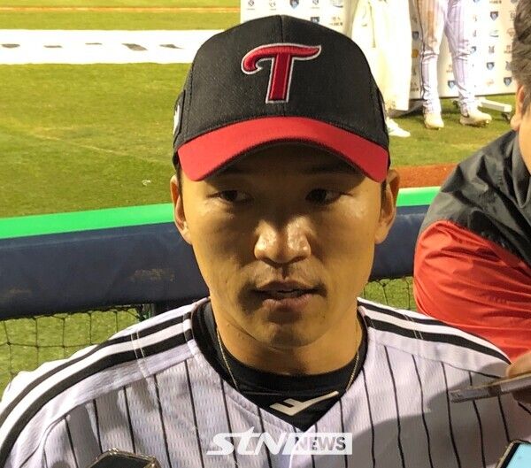 25일 경기 후 인터뷰를 갖는 LG 트윈스 중견수 박해민. 잠실=사진┃이형주 기자