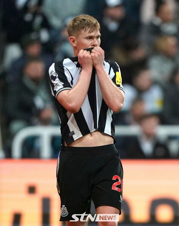 뉴캐슬 유나이티드 레프트백 루이스 홀. 사진┃뉴시스/AP