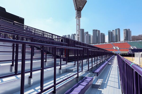 서포터석을 확장한 FC안양. 사진┃FC안양