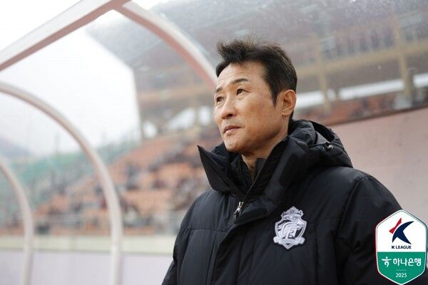 경남FC 이을용 감독. 사진┃한국프로축구연맹