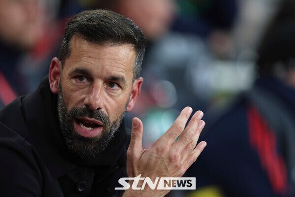 레스터 시티 루드 반 니스텔루이 감독. 사진┃뉴시스/AP