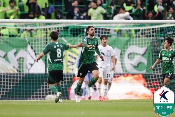 전북현대 콤파뇨. 사진┃한국프로축구연맹