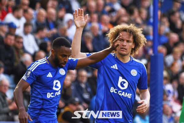 차기 시즌 챔피언십(2부)로 강등되는 레스터 시티. 사진┃뉴시스/AP