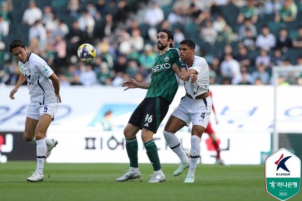 전북현대 콤파뇨. 사진┃한국프로축구연맹