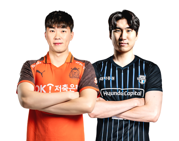 프로배구 OK저축은행 전광인과 현대캐피탈 신호진. 사진┃OK저축은행