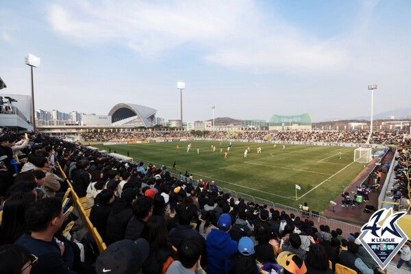 광주FC가 홈구장으로 사용했던 광주축구전용구장 전경. 사진┃한국프로축구연맹