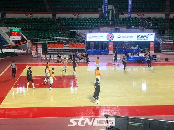 서울 D3 최강전 16강 업템포vsSYBC 간의 경기 모습. 잠실=사진┃이형주 기자