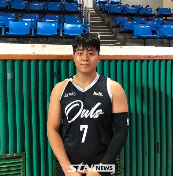 경기 후 인터뷰를 갖는 아울스의 정연우. 잠실=사진┃이형주 기자