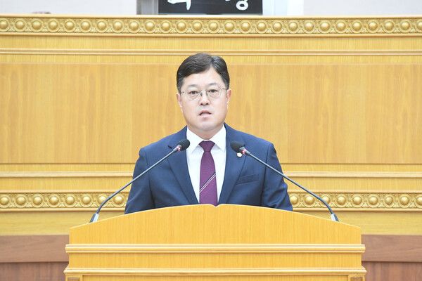 김현수 의원이 건의안 제안 설명을 하고 있다. [사진=양주시의회]