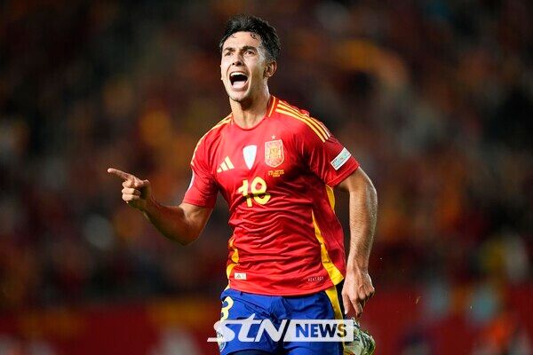 레알 소시에다드 소속의 스페인 국가대표 미드필더 마르틴 수비멘디. 사진┃뉴시스/AP