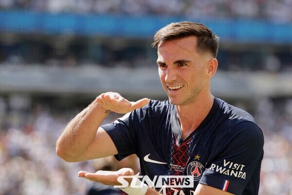 득점 후 환호하는 파리 생제르맹 FC 미드필더 파비안 루이스. /사진=뉴시스/AP