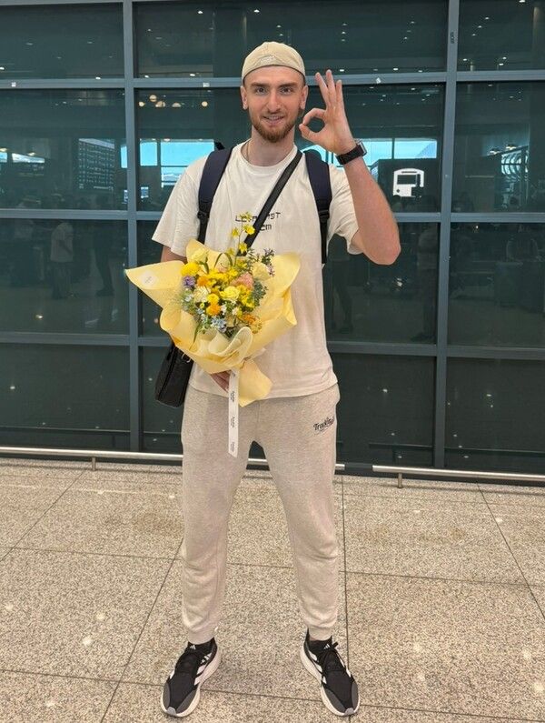 인천공항을 통해 입국한 OK저축은행 신입 미들블로커 젤베. /사진=OK저축은행