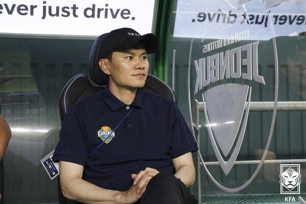 강원FC 정경호 감독. /사진=대한축구협회