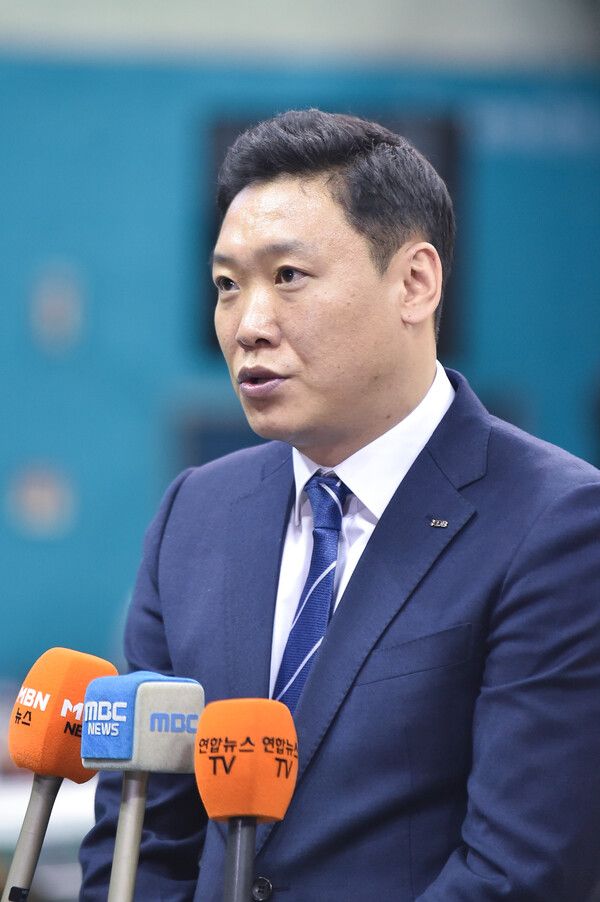 박영진 전 KDB생명 감독 대행. /사진=WKBL