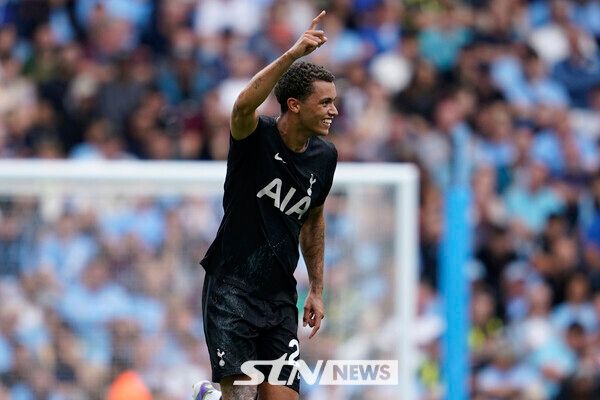 선제골 후 환호하는 토트넘 홋스퍼 윙포워드 브레넌 존슨. /사진=뉴시스(AP)