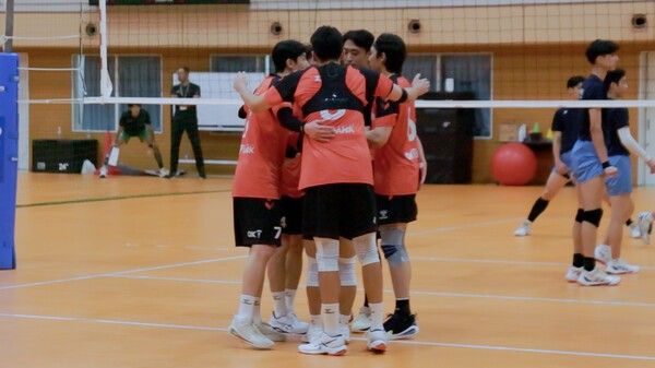 일본 히로시마 전지훈련 중인 OK저축은행 선수단. /사진=OK저축은행